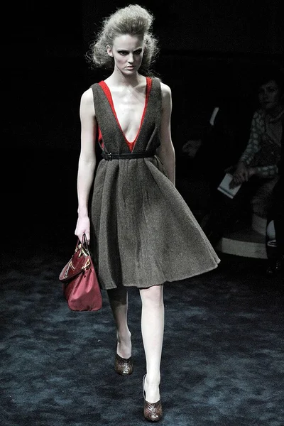 Look 4